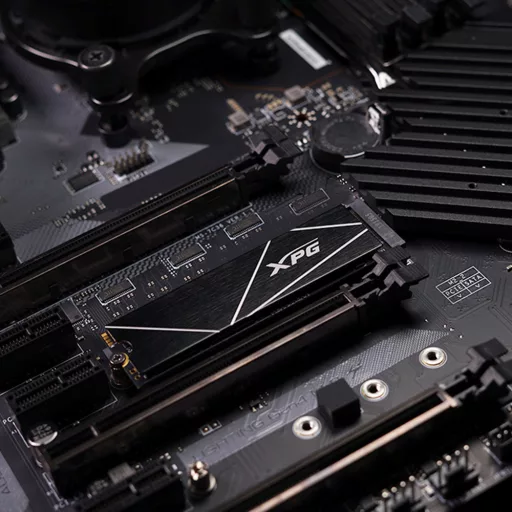 XPG GAMMIX S70 Blade 1 TB M.2 PCI Express 4.0 NVMe 3D NAND