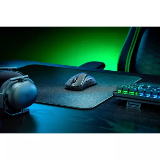 Razer DeathAdder V3 Pro egér Játék Jobbkezes RF Wireless + USB Type-C Optikai 30000 DPI