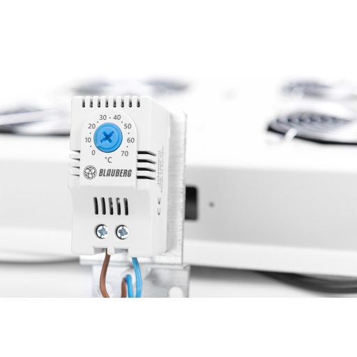 Digitus DN-19 FAN-4-SRV konzolos hűtőberendezés