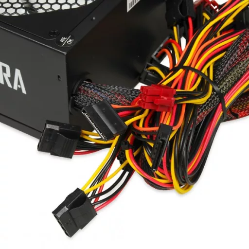 iBox Aurora 700 W 20+4 pin ATX ATX Fekete