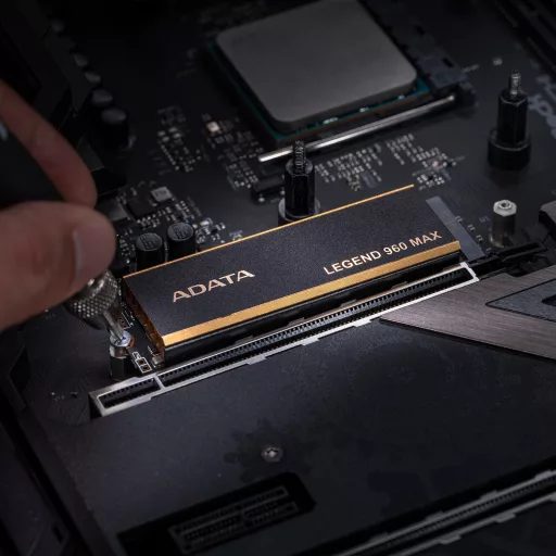 ADATA LEGEND 960 MAX 1 TB M.2 PCI Express 4.0 NVMe 3D NAND