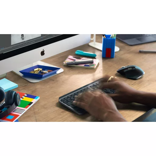 Logitech 920-010485 billentyűzet Irodai RF vezeték nélküli + Bluetooth QWERTZ Svájc Grafit