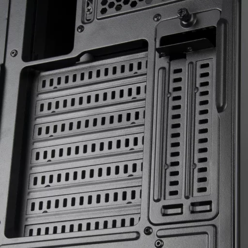 Silverstone FARA R1 Midi Tower Fekete