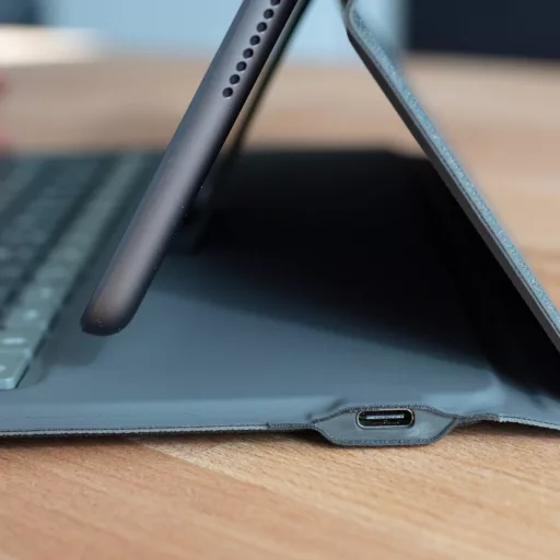 ZAGG Messenger Folio 2 QWERTZ Német Bluetooth Faszén