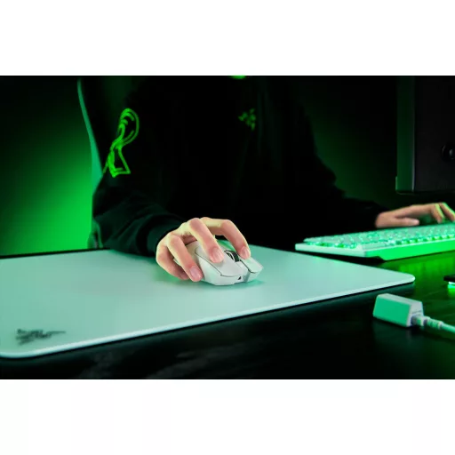 Razer Viper V3 Pro egér Játék Jobbkezes RF Wireless + USB Type-C Optikai 35000 DPI
