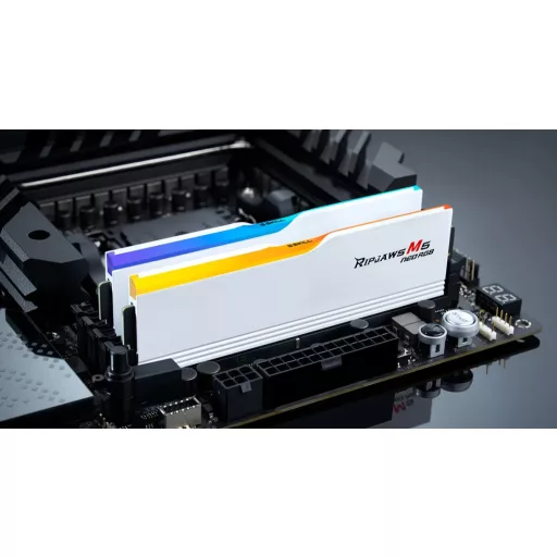 G.Skill Ripjaws M5 RGB F5-6000J3040G32GX2-RM5NRW 64 GB 2 x 32 GB DDR5 6000 MT/másodperc 288-pin DIMM