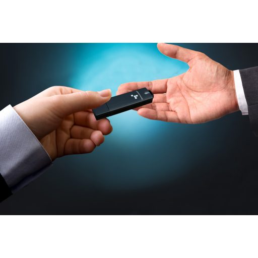 DataLocker Sentry 5 Managed USB flash meghajtó 8 GB USB A típus 3.2 Gen 1 (3.1 Gen 1) Fekete