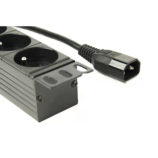 Gembird EG-PDU-014-FC14 áramelosztó egység (PDU) 8 AC kimenet(ek) 1U Fekete