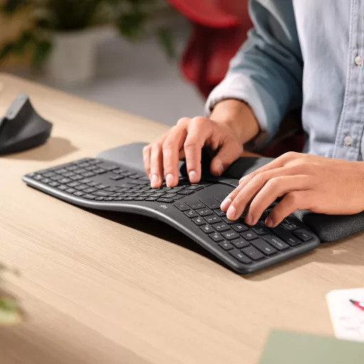 Logitech ERGO K860 billentyűzet Irodai RF vezeték nélküli + Bluetooth QWERTY Nemzetközi amerikai Grafit