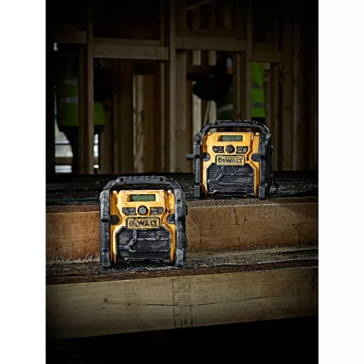 DeWALT DCR020-QW rádió Hordozható Digitális Fekete, Sárga