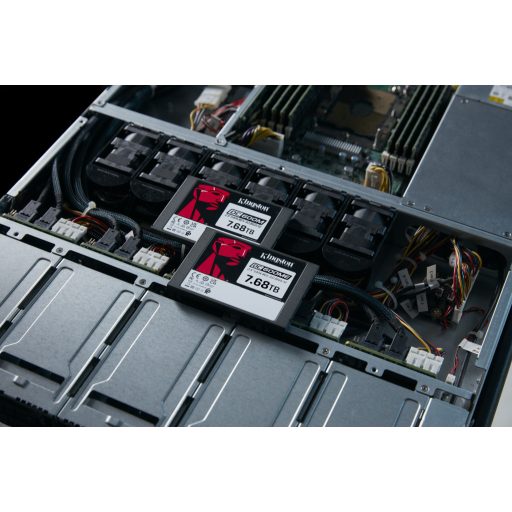 Kingston Technology DC600ME 7,68 TB 2.5" Serial ATA III 3D TLC NAND