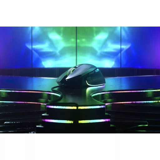 Razer Basilisk V3 egér Játék Jobbkezes USB A típus Optikai 26000 DPI