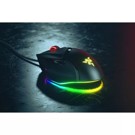 Razer Basilisk V3 egér Játék Jobbkezes USB A típus Optikai 26000 DPI