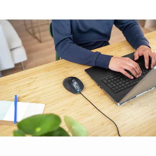 Trust Fyda egér Irodai Jobbkezes USB A típus Optikai 5000 DPI