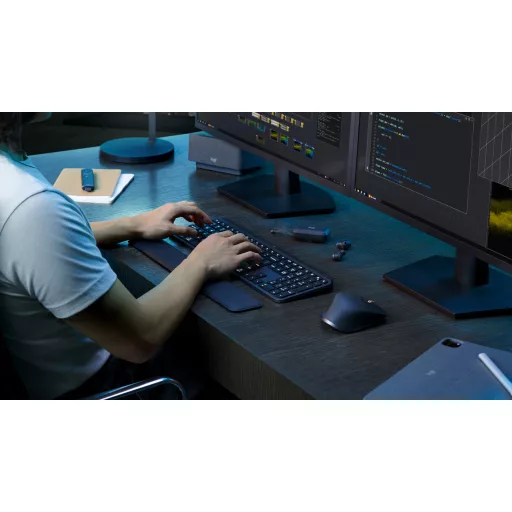 Logitech 920-011611 billentyűzet Egér mellékelve Irodai Bluetooth Portugál Grafit