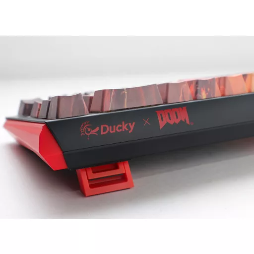 Ducky One 3 SF Doom Limited Edition billentyűzet Játék USB QWERTY Többszínű