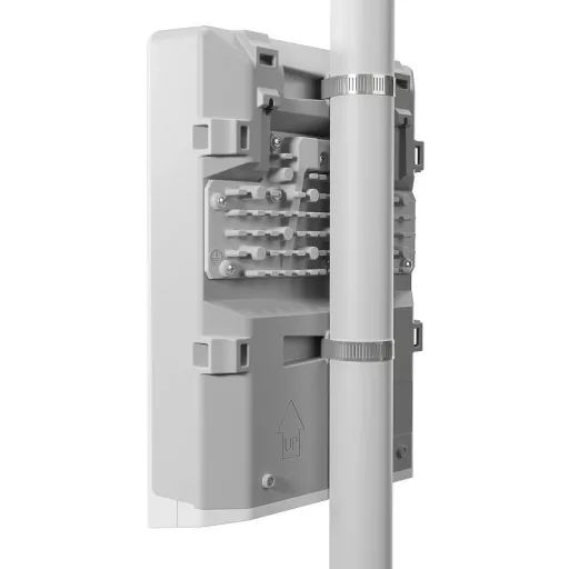 Mikrotik netPower 16P L2/L3 Gigabit Ethernet (10/100/1000) Ethernet-áramellátás (PoE) támogatása Fehér
