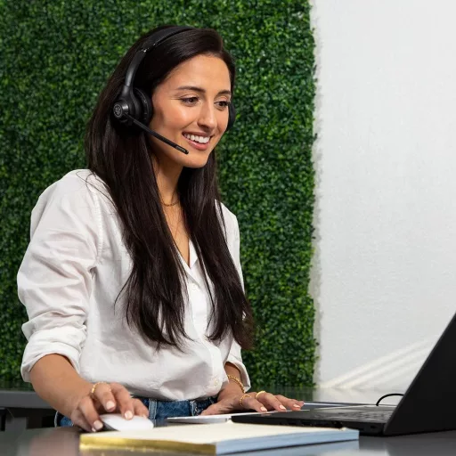 JLab Go Work Gen 2 Headset Vezetékes és vezeték nélküli Fejpánt Hívás/zene USB C-típus Bluetooth Fekete, Kék