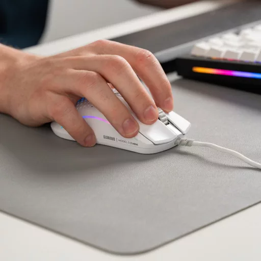 Glorious Gaming Model O 2 Mini egér Játék Jobbkezes USB A típus Optikai 26000 DPI