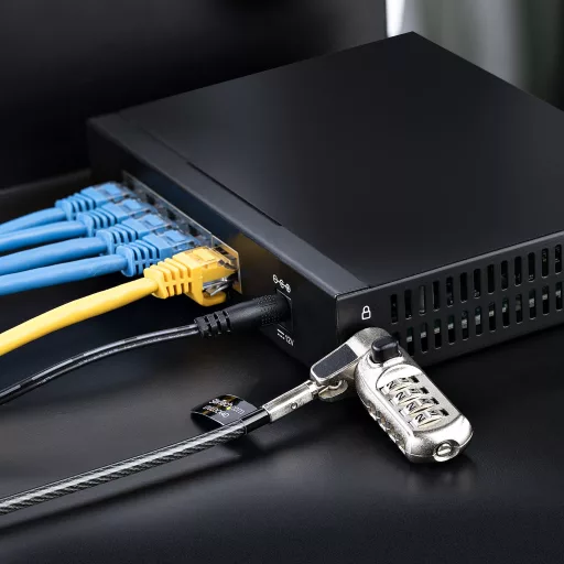 StarTech.com DS52000 hálózati kapcsoló Beállítást nem igénylő (unmanaged) 2.5G Ethernet (100/1000/2500) Fekete