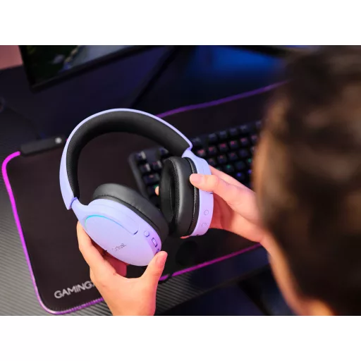 Trust GXT 491P FAYZO Headset Vezetékes és vezeték nélküli Fejpánt Játék USB A típus Bluetooth Fekete, Lila