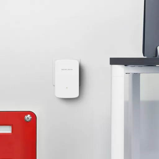 Mercusys ME10 hálózati bővítő Hálózati jelismétlő Fehér 10, 100 Mbit/s