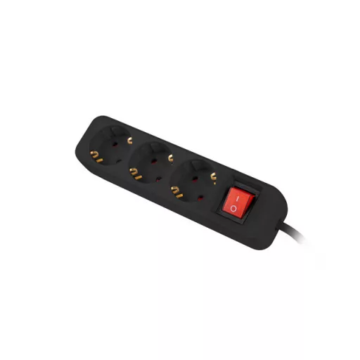 Lanberg PS1-03F-0150-BK elektromos elosztó 1,5 M 3 AC kimenet(ek) Beltéri Fekete